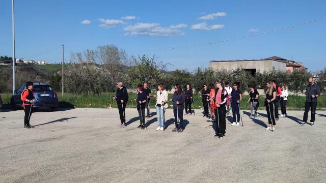 Ascoli Piceno, esercitazione di Nordic Walking con partenza dal pianoro di Colle San Marco 