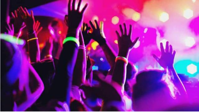 Ascoli Piceno, Ritratti d'artista presenta 'The Church of rave' con il dj Freddy Drabble 