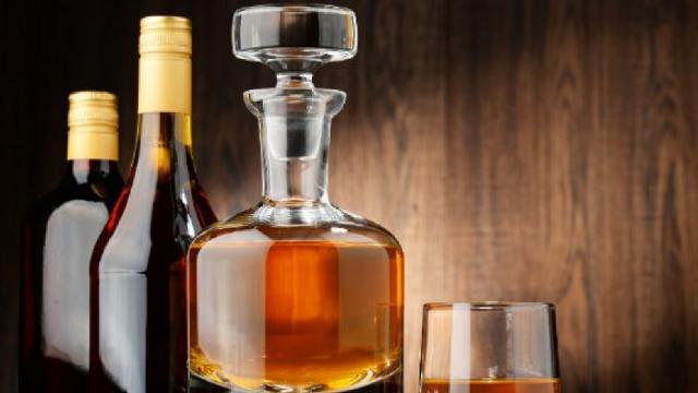 E-commerce: tra i prodotti più acquistati online vini, liquori e distillati