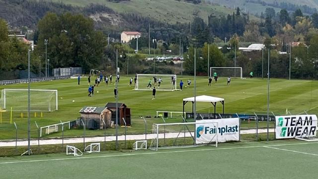 Ascoli Calcio, sono 25 i convocati di Di Carlo per il match con la Vis Pesaro. Torna Menna