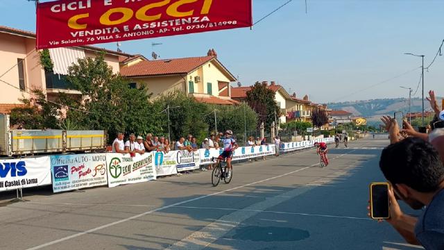 Ciclismo Juniores, il campione marchigiano Fanelli trionfa all'ottavo Trofeo ''Il Miglio'' a Castel di Lama