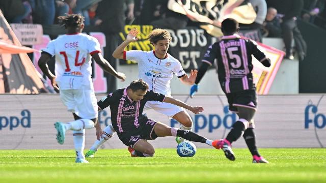 Serie B 26° turno: colpi esterni di Bari e Cittadella. Risorge la Reggina, affondano Brescia e Cosenza