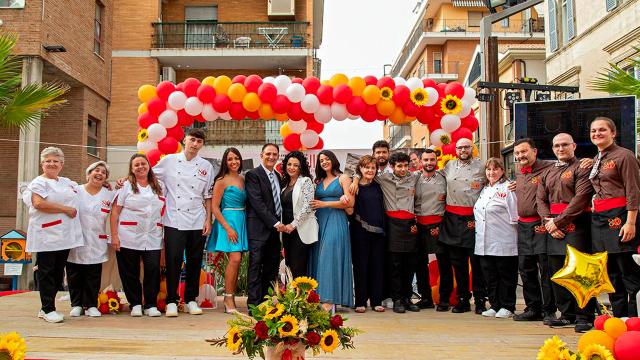 Festa grande per gli 80 anni di attività della pizzeria Concetti di Grottammare