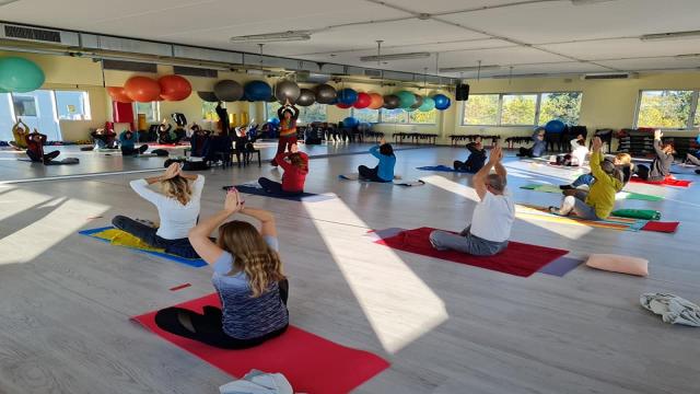 Ascoli Piceno, nuova lezione di yoga olistico presso la Palestra Phisiko Restyle Gym