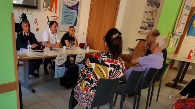Questura Ascoli Piceno, nuovo incontro al Circolo ADA sul tema delle truffe agli anziani