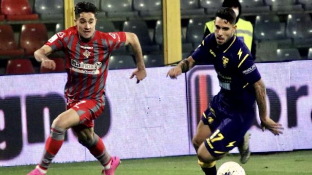 Serie B 15° turno: successi esterni di Lecce e Benevento. Poker del Monza col Cosenza