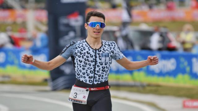 Flipper, Elisa Monacchini e Michelangelo Parmigiani conquistano il Triathlon Città di Pesaro