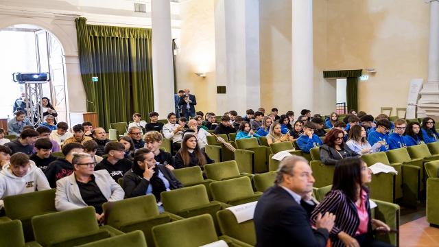 Ascoli Piceno, gli studenti del Liceo Scientifico Sportivo al convegno su ''Cavallo e disabilità''
