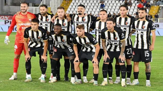 Ascoli Calcio, per Varone ventiduesimo gol tra i professionisti. Carrera festeggia la quinta vittoria in bianconero