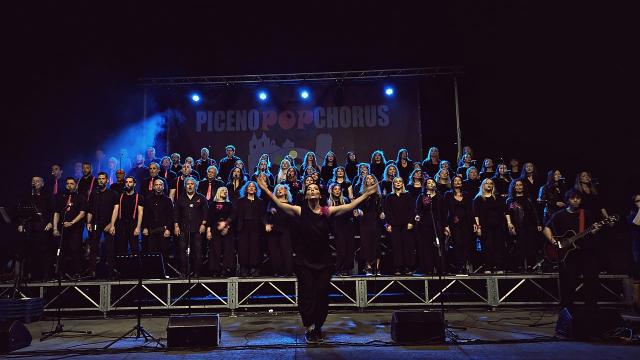 Piceno Pop Chorus, partito il tour estivo 2023. In via di definizione anche una data ad Ascoli