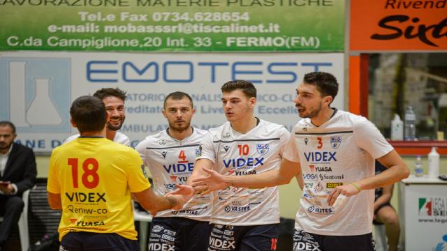 Pallavolo Serie A3, ad Aversa quinto successo di fila per la Videx Grottazzolina
