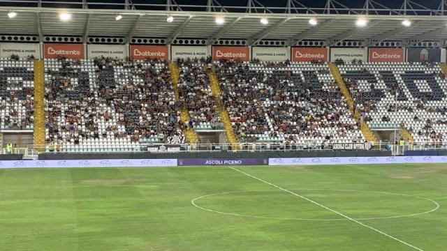 Ascoli Calcio, in vendita i tagliandi per la gara interna contro il Pontedera di Menichini