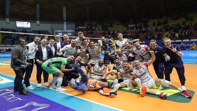 Volley SuperLega, arriva a Monza la prima storica vittoria in massima serie per la Yuasa Battery Grottazzolina