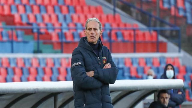 Cosenza, esonerato Zaffaroni dopo aver raccolto 15 punti in 16 partite