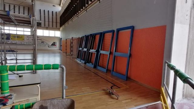 Palazzetto dello sport a Centobuchi: partito intervento di sostituzione di tutti gli infissi 