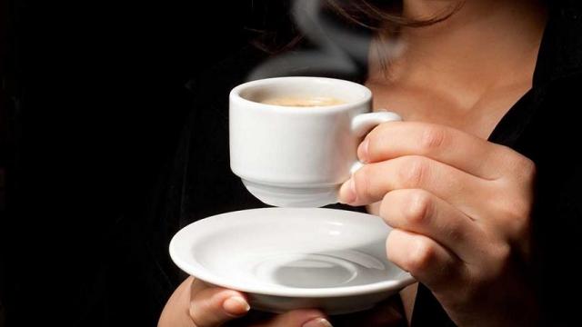 Bere più caffè può aiutare a combattere alcune forme di tumore ginecologico