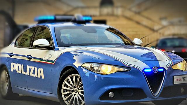 Polizia di Stato: ad Ascoli sequestrati due veicoli trasporto merci, a San Benedetto denunciato per minacce e lesioni