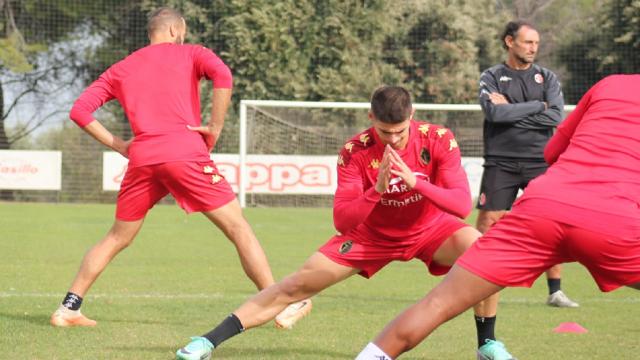 Ascoli Calcio, esercizi di specializzazione sulla finalizzazione. Bari, colpo in allenamento per Bellomo