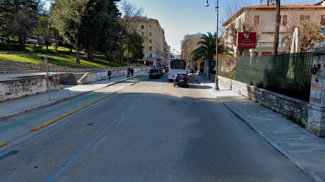 Ascoli Piceno, chiuso al transito Corso Vittorio Emanuele a causa di una fuga di gas. Disattivato varco Carmine