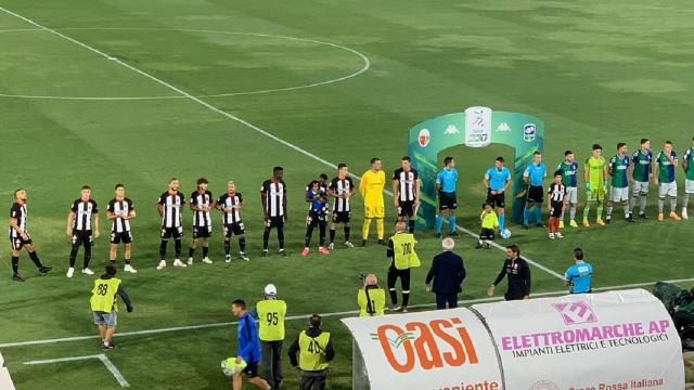 Ascoli-Feralpisalò 3-0, prima vittoria per Viali con doppietta di Mendes e gol di Rodriguez