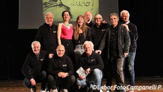 Grottammare, al Teatro delle Energie Gloria Conti incanta con lo spettacolo 'Ciao Lucio'