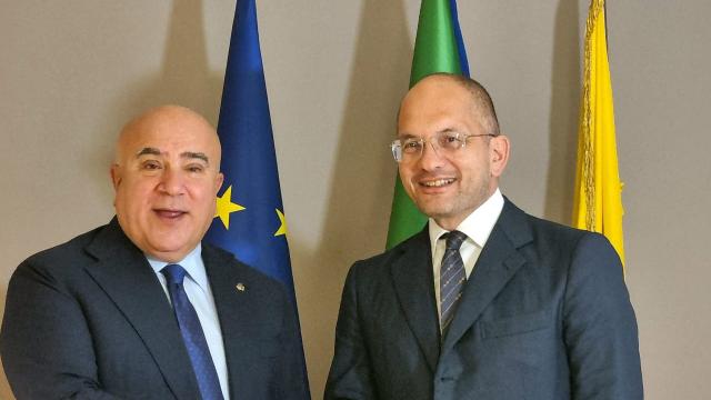 Appalti nei territori colpiti dal sisma: protocollo firmato dal Commissario Castelli e dal Presidente Rosario De Luca