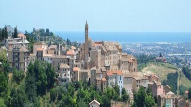 Spinetoli, consegnate 14 case popolari. Sindaco Luciani: “Grazie all’Erap”
