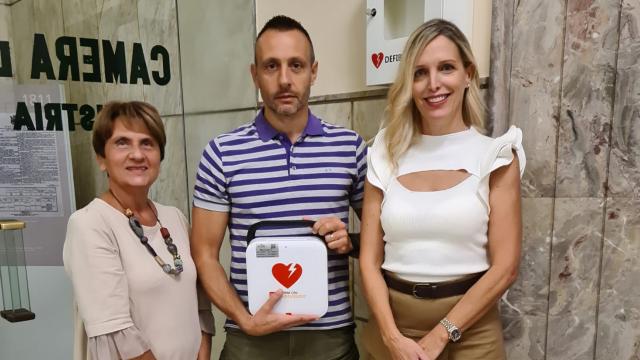 In tutte le sedi della Camera di Commercio delle Marche installati defibrillatori semiautomatici esterni