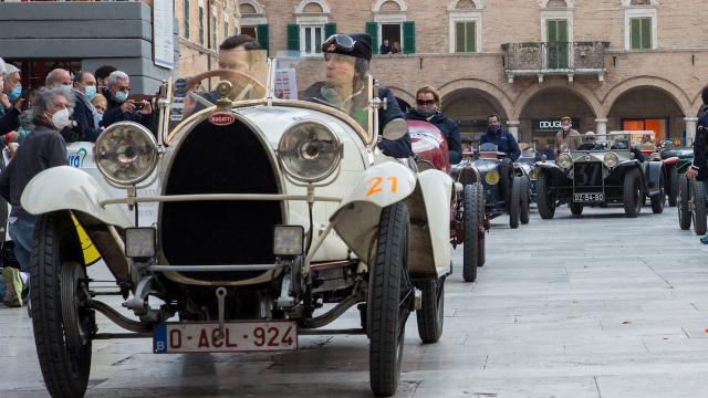 1000 Miglia 2023, presentata ad Ascoli la seconda tappa pronta a regalare emozioni e spettacolo in Piazza del Popolo  