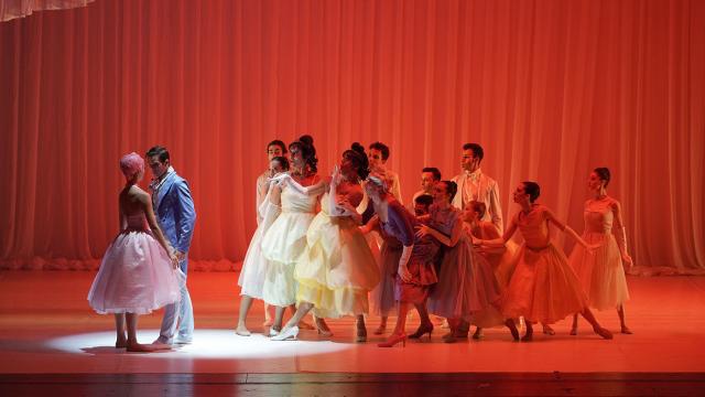Ascoli Piceno, al Teatro Ventidio Basso in scena il Balletto di Milano con ''Cenerentola''