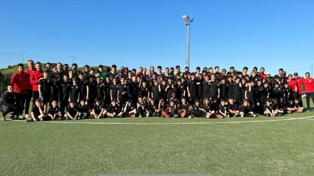 Ascoli Calcio, bambini dell'Attività di Base si allenano con la prima squadra al Picchio Village