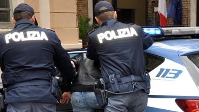 San Benedetto del Tronto, arrestato dopo essere stato trovato in possesso di eroina sotto l'elastico della tuta