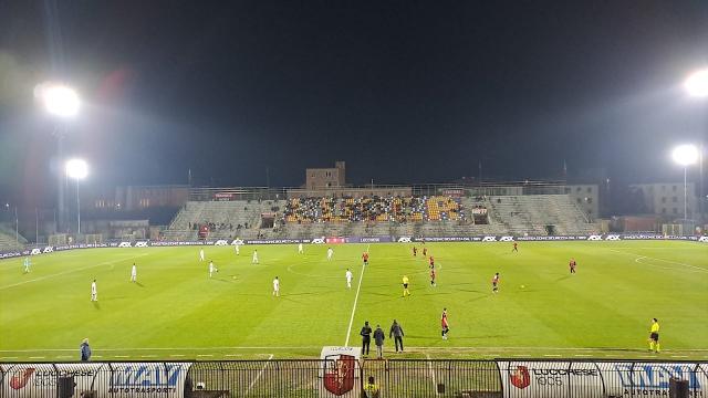 Lucchese-Ascoli 2-1, Saporiti e Gemignani fanno ripiombare i bianconeri nel tunnel. Di Carlo in confusione