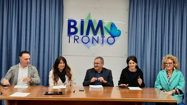 Ascoli Piceno, il Bim Tronto presenta il pacchetto scuola 2022/2023: tanti progetti per i giovani del territorio