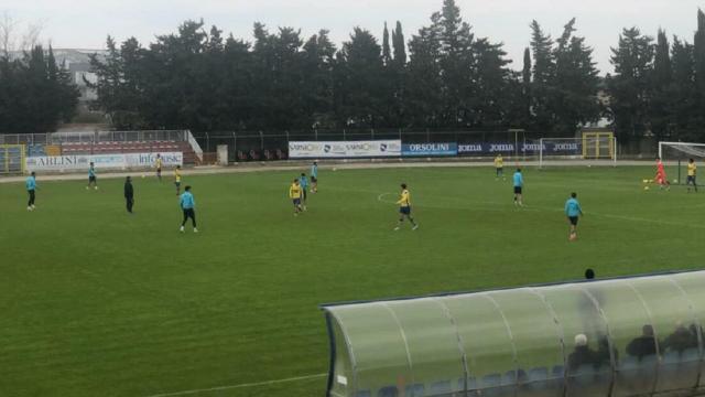 Pescara-Ascoli, 5 gol per i biancazzurri nel test con il Montesilvano 2000. Si ferma l'attaccante Tonin