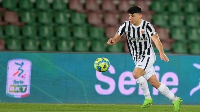 Ascoli Calcio, per Re contratto fino al 2026: “Coronamento di tanti sacrifici, ho sempre tifato per questa squadra”