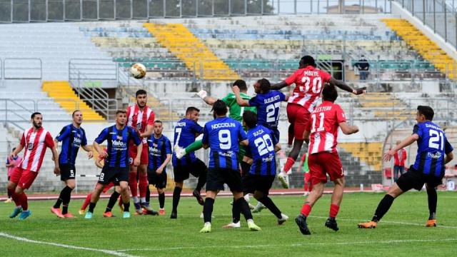 Serie C playoff: il Matelica si fa riprendere dal Renate. Fano e Imolese fanno 0-0 nell'andata playout  