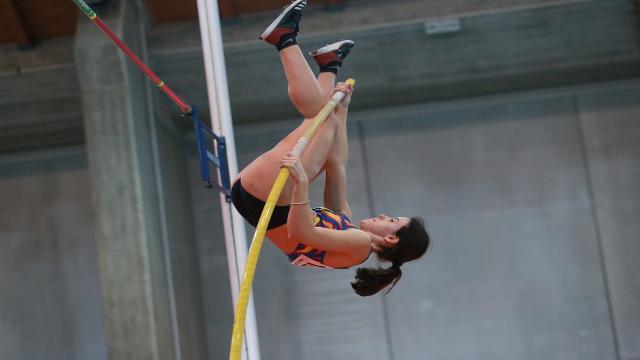 Atletica leggera, record regionale nell'asta per la 19enne fermana Morelli