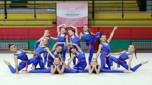  Progetto Ritmica di San Benedetto, al PalaSpeca saggio di fine anno con oltre 160 ginnaste
