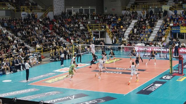 Volley SuperLega, un'ottima Yuasa Battery Grottazzolina perde al tie-break a Verona