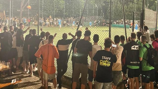 Torneo di Calcio a 5 di Castel di Lama, imperdibile serata con semifinali e l'esibizione della band “Distretto 13”