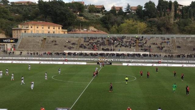 Precedenti Ascoli-Gubbio: nel 2014 pari per 2-2 con reti di Altinier e Berrettoni. Espulso Chiricò