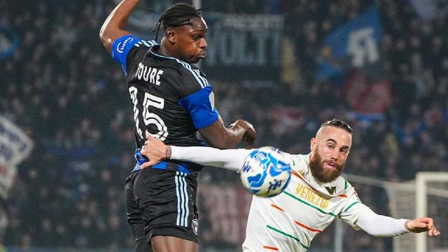 Pisa-Venezia 1-1, Gliozzi su rigore risponde a Candela. Succede di tutto dal dischetto