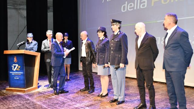 Polizia di Stato, ad Ascoli Piceno ricordati gli agenti che hanno perso la vita nell’esercizio del dovere