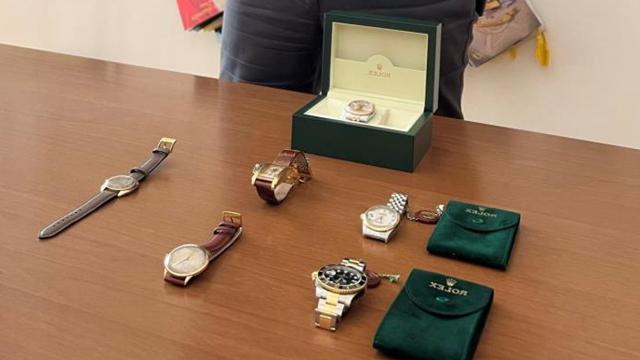 Guardia Finanza Macerata, sequestrati orologi d’oro commercializzati senza autorizzazioni. Denunciate 4 persone