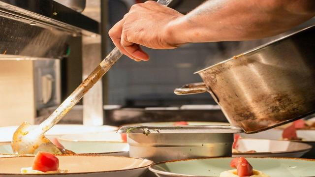 Ast Ascoli, utenti del Dipartimento salute mentale partecipano al corso di cucina all'Istituto 'Buscemi'