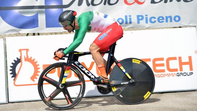 Francesco Ceci campione d'Italia 2023 nel km da fermo. Per lo sprinter ascolano 10° titolo nel km e 34° in carriera 
