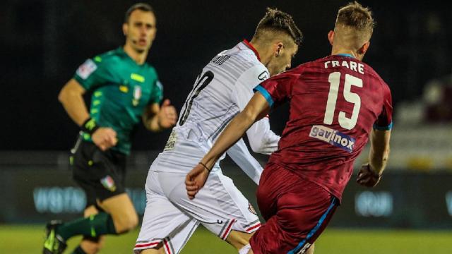 Cittadella-Cremonese 1-1, Venturato evita il terzo ko di fila grazie ad un bolide di Donnarumma in extremis