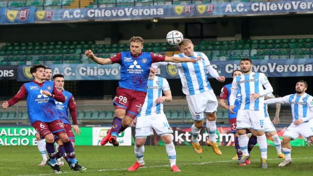 Serie B 20° turno: il Chievo batte il Pescara e lo lascia all'ultimo posto. Pari tra Spal e Monza