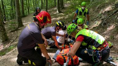 Montefortino, soccorsa escursionista caduta lungo sentiero delle Gole dell’Infernaccio